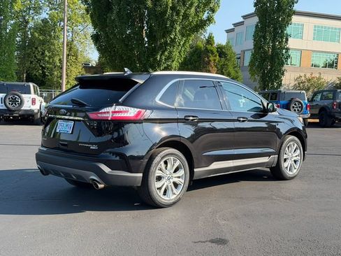 Used 2019 Ford Edge Titanium AWD/4WD image 4