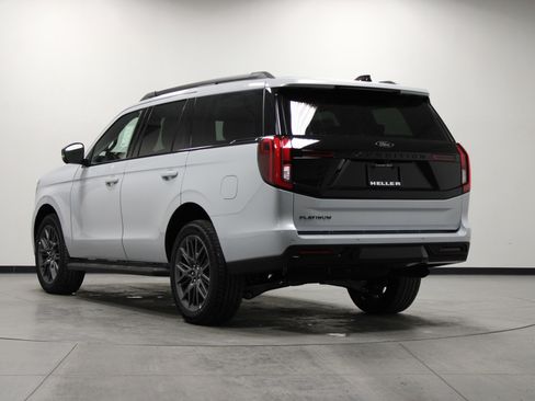 New 2026 Ford Expedition Platinum w/ Stealth Appearance Package image 6