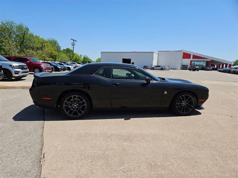 Used 2023 Dodge Challenger R/T Scat Pack image 9