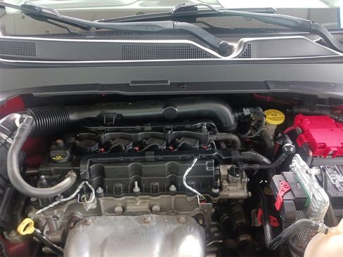 Used 2021 Jeep Compass Latitude w/ Sun and Sound Group image 14