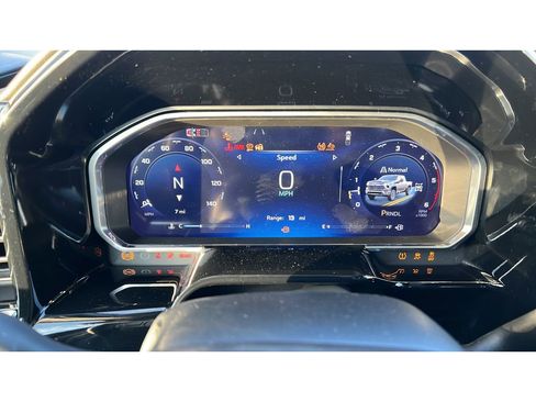 New 2026 Chevrolet Silverado 3500 LT w/ All Star Edition image 15