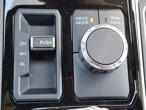 New 2026 Toyota Tundra Limited AWD/4WD image 20