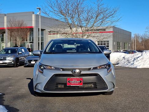 Certified 2025 Toyota Corolla LE image 2