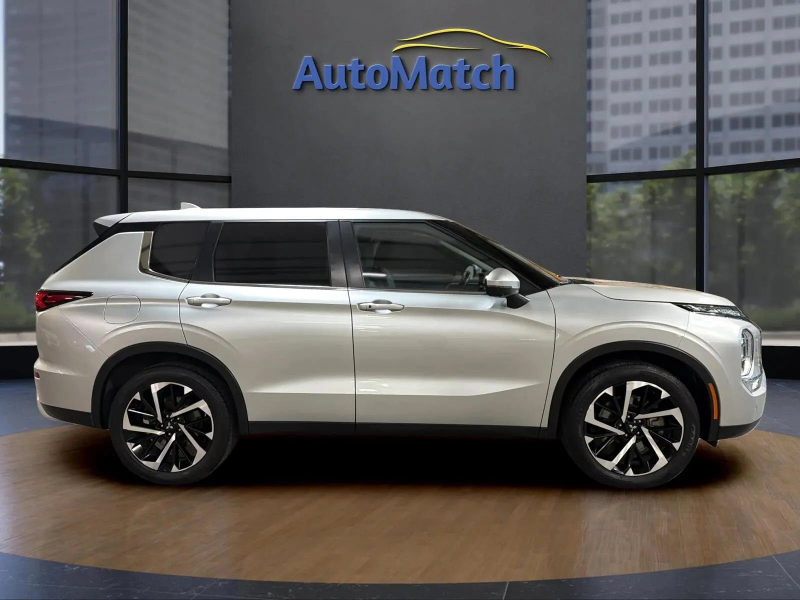 Used 2022 Mitsubishi Outlander SE AWD/4WD image 13