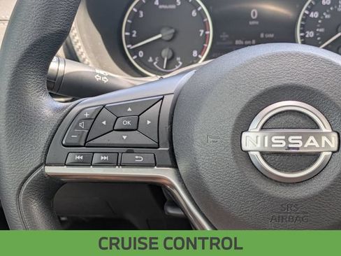 Used 2024 Nissan Sentra SV FWD image 18