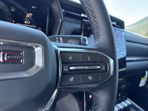 New 2026 GMC Terrain Elevation w/ Technology Package II FWD image 19