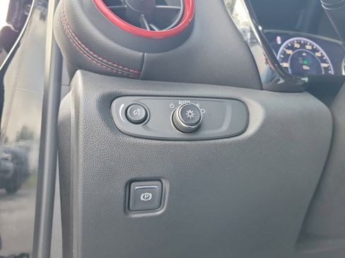 Used 2020 Chevrolet Blazer RS image 30