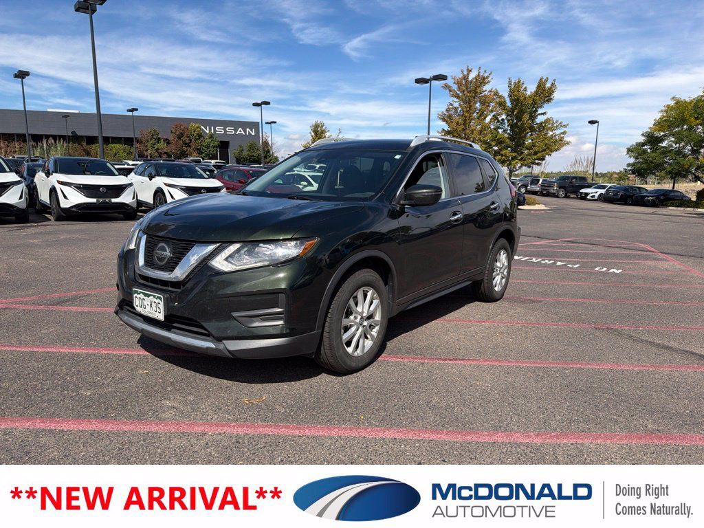 Used 2019 Nissan Rogue SV AWD/4WD image 1