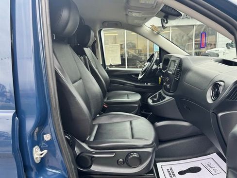Used 2022 Mercedes-Benz Metris image 13