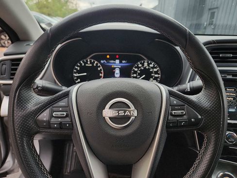 Used 2023 Nissan Maxima SV w/ Floor Mat Group image 18