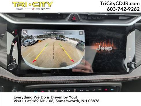 New 2026 Jeep Cherokee Overland w/ Trailer Tow Group image 19