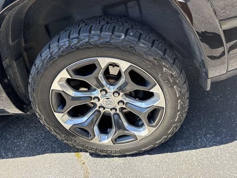 Used 2020 RAM 1500 Limited AWD/4WD image 18