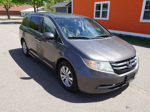 Used 2015 Honda Odyssey EX image 9