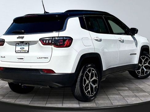 Used 2025 Jeep Compass Limited AWD/4WD image 6