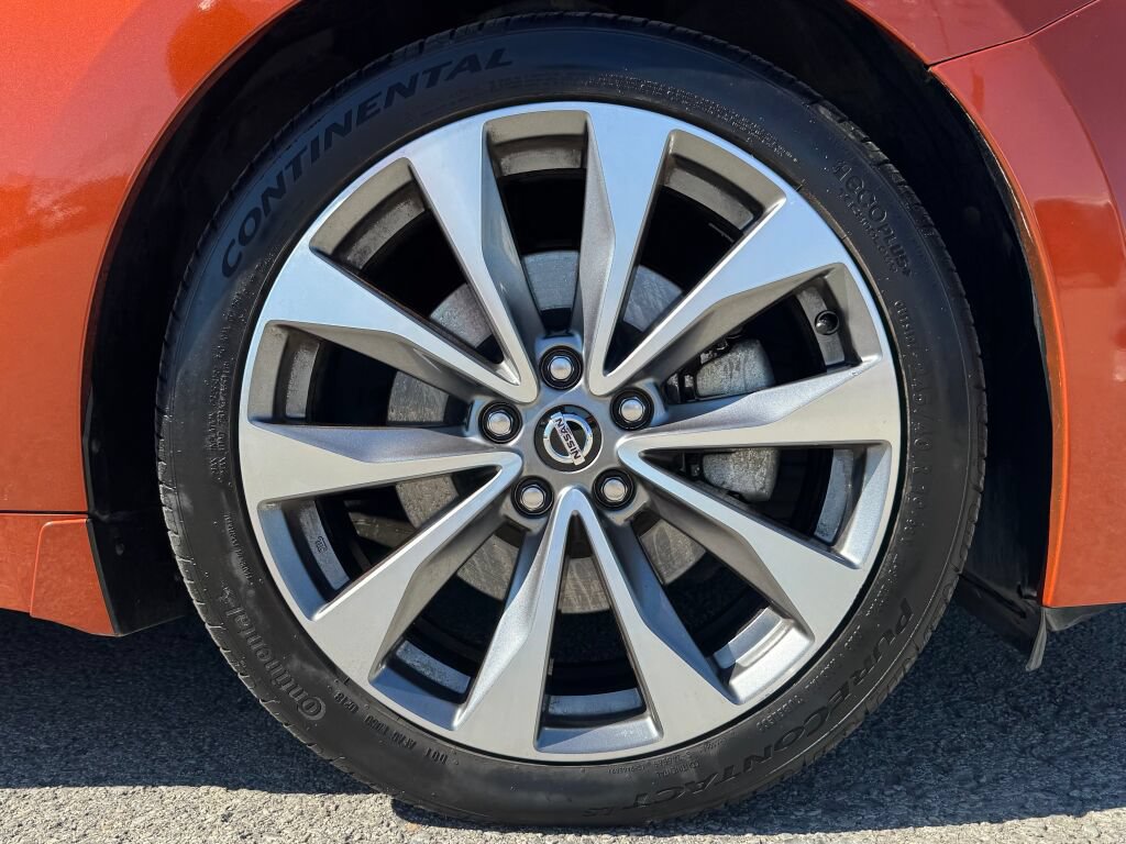 Used 2021 Nissan Maxima Platinum w/ Sport Mat Group FWD image 13