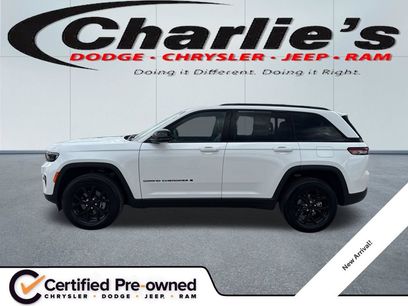 Certified 2025 Jeep Grand Cherokee Altitude