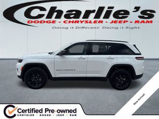 Certified 2025 Jeep Grand Cherokee Altitude AWD/4WD 360° Tour