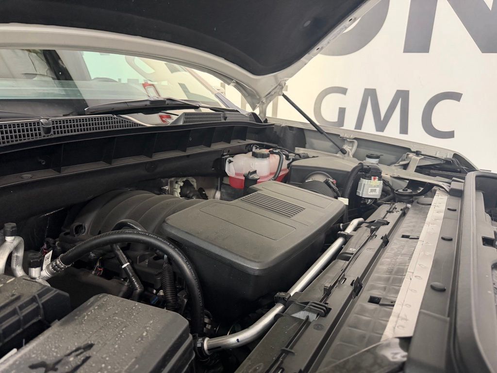 New 2026 GMC Sierra 1500 AT4 w/ AT4 Premium Package AWD/4WD image 3