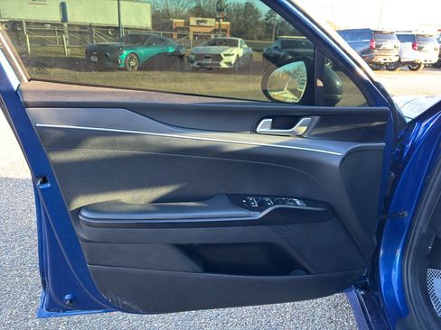 Used 2022 Kia K5 GT-Line image 18