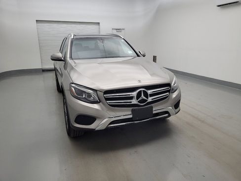 Used 2019 Mercedes-Benz GLC 300 4MATIC image 14