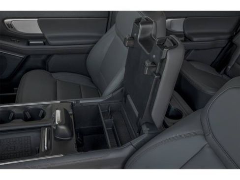 Used 2025 Ford Expedition Active RWD image 13