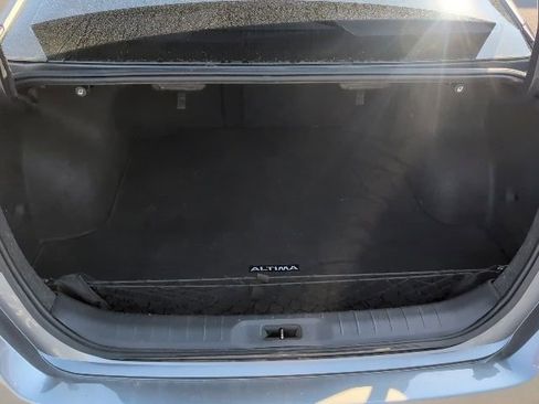 Used 2020 Nissan Altima 2.5 SR w/ Premium Package image 17