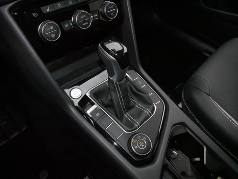 Certified 2024 Volkswagen Taos SEL image 24