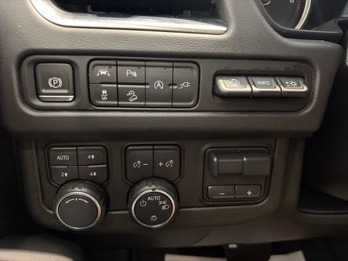 Certified 2021 Chevrolet Suburban High Country w/ Premium Package AWD/4WD image 35