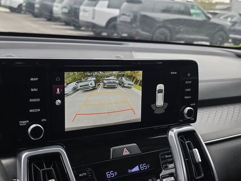 Certified 2023 Kia Sorento SX AWD/4WD image 25