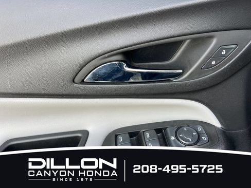 Used 2022 Chevrolet Equinox LS w/ LS Convenience Package AWD/4WD image 11