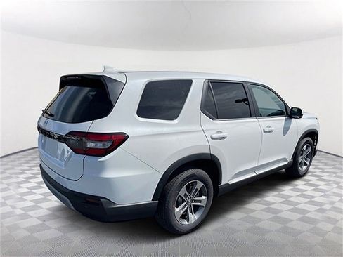 New 2025 Honda Pilot EX-L image 6