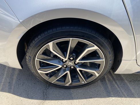 Used 2022 Toyota Corolla SE w/ Carpet Mat Package (TMS) FWD image 8