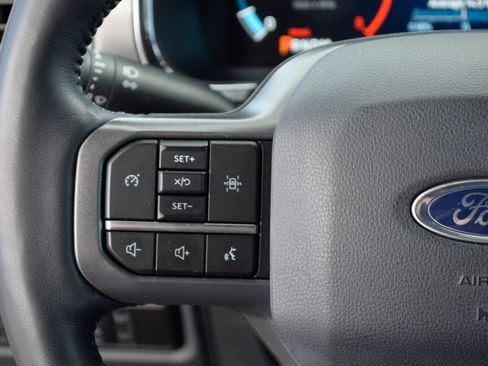 Used 2023 Ford F150 Lariat AWD/4WD image 8