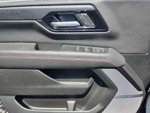 New 2026 GMC Yukon XL AT4 Ultimate AWD/4WD image 13