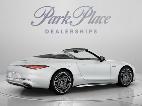 New 2026 Mercedes-Benz Maybach SL 680 image 19