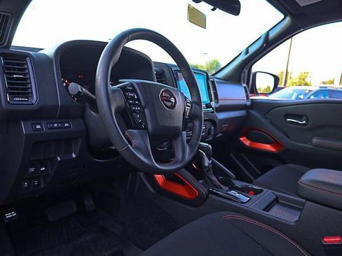 Used 2024 Nissan Frontier PRO-4X w/ Off-Road Protection Package image 31