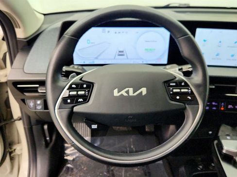 Used 2022 Kia EV6 Wind image 13