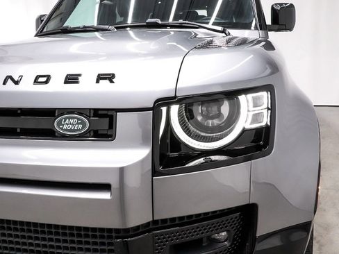 Used 2023 Land Rover Defender 130 X-Dynamic SE AWD/4WD image 43