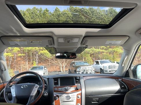 Used 2018 INFINITI QX80 w/ Driver Assistance Package image 27