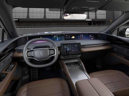New 2026 Lincoln Nautilus Reserve AWD/4WD image 9
