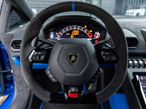 Used 2023 Lamborghini Huracan Tecnica image 37