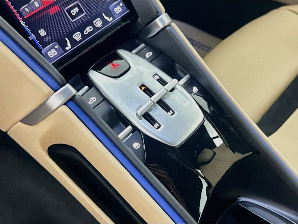 Used 2026 Ferrari Roma Spider RWD image 17