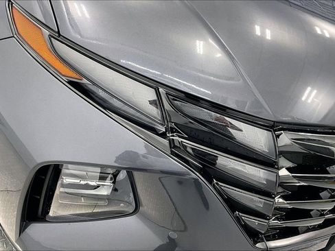 Certified 2022 Hyundai Tucson Limited AWD/4WD image 30