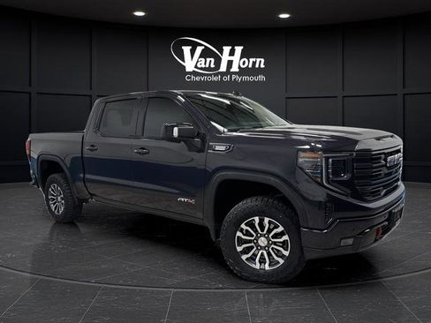 Used 2023 GMC Sierra 1500 AT4 image 1