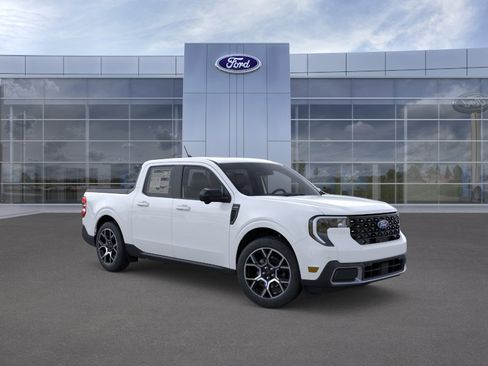 New 2026 Ford Maverick Lariat w/ 4K Tow Package AWD/4WD image 7
