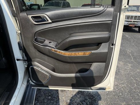 Used 2015 GMC Yukon XL Denali w/ Open Road Package image 28