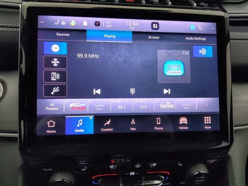 Used 2022 Jeep Grand Cherokee Limited 4xe w/ Luxury Tech Group II AWD/4WD image 25