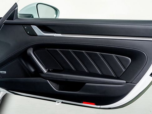 Used 2022 Porsche 911 Turbo S image 44