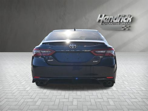 Used 2022 Toyota Camry XSE image 9