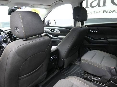 Used 2020 Chevrolet Traverse LT w/ Driver Confidence II Package image 24